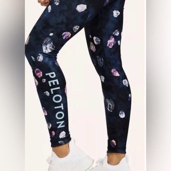 NWT Wear with Heart x Peloton Leggings - Picture 2 of 9